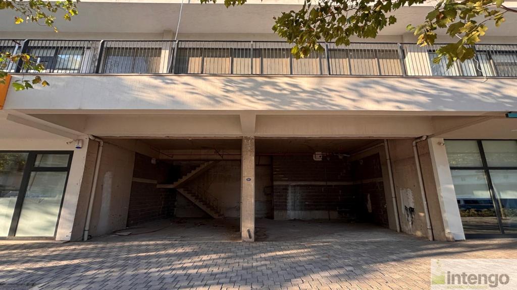 BORNOVA MODDA BULVAR SİTESİ'NDE SATILIK CADDE ÜZERİ DUBLEKS DÜKKAN (R-1903) — foto 4