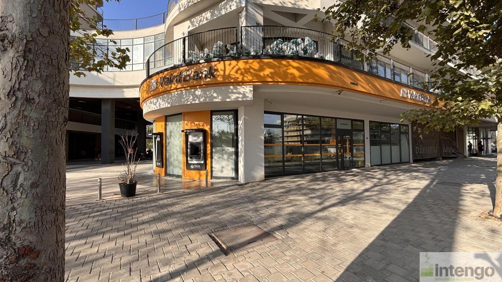 BORNOVA MODDA BULVAR SİTESİ'NDE SATILIK CADDE ÜZERİ DUBLEKS DÜKKAN (R-1904) — foto 5
