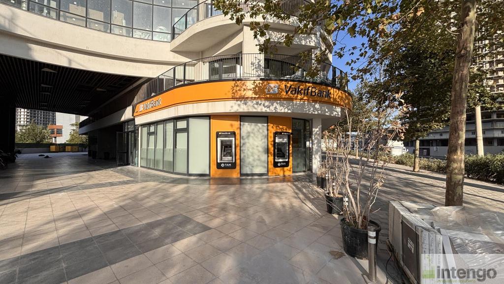BORNOVA MODDA BULVAR SİTESİ'NDE SATILIK CADDE ÜZERİ DUBLEKS DÜKKAN (R-1904) — foto 4