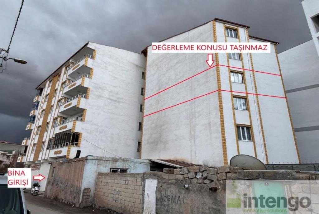 DOĞUBAYAZIT İSHAKPAŞA MAHALLESİ'NDE SATILIK DAİRE (R-1897)