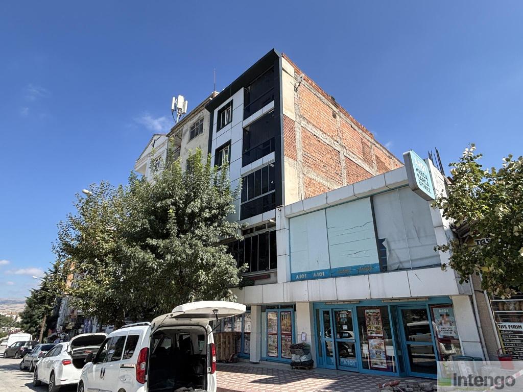 SULUOVA CUMHURİYET MAHALLESİ'NDE SATILIK DAİRE (R-1910)