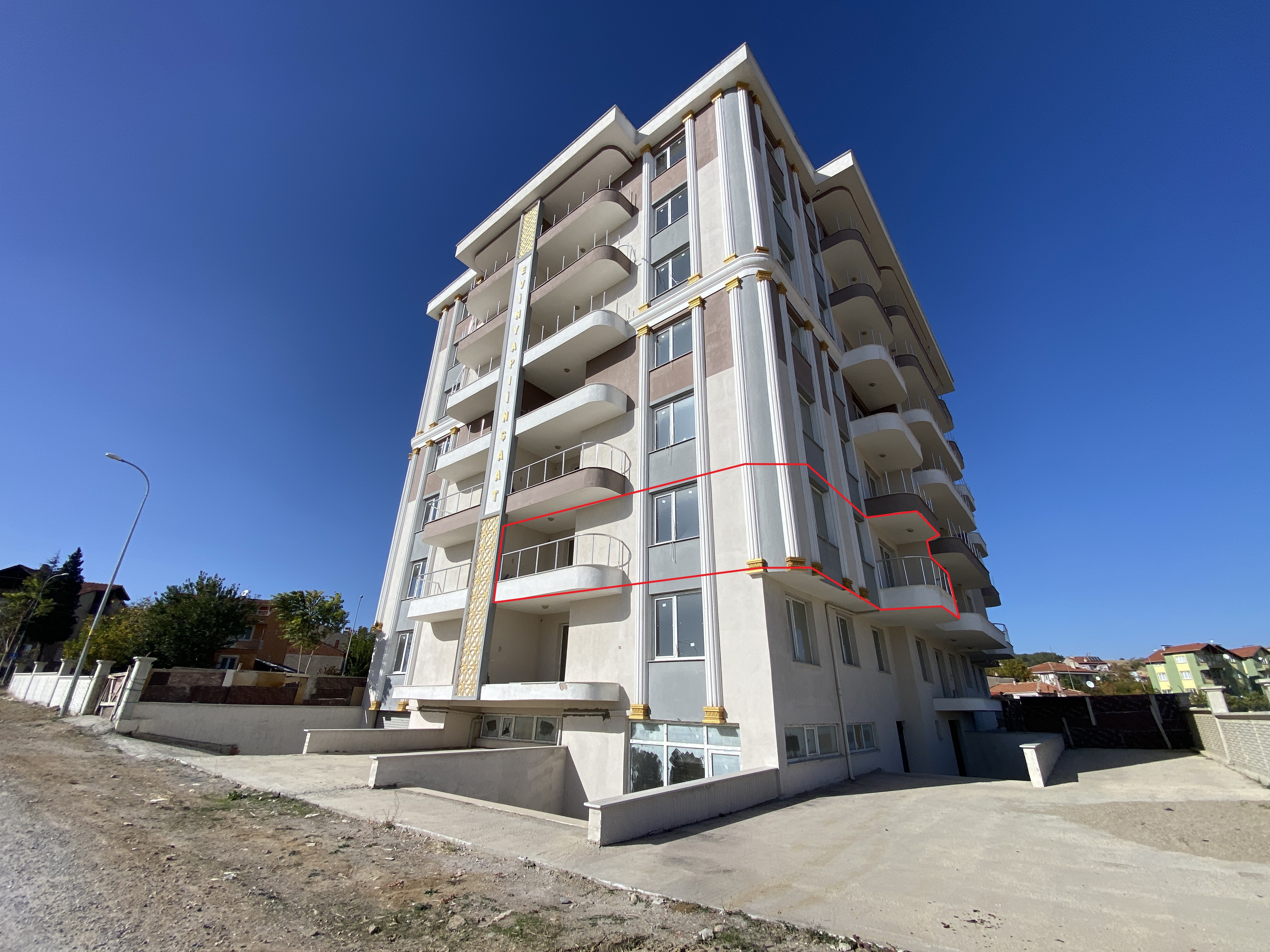 UŞAK MERKEZ MEHMET AKİF ERSOY MAH.'DE DAİRE (R-1072) — foto 2